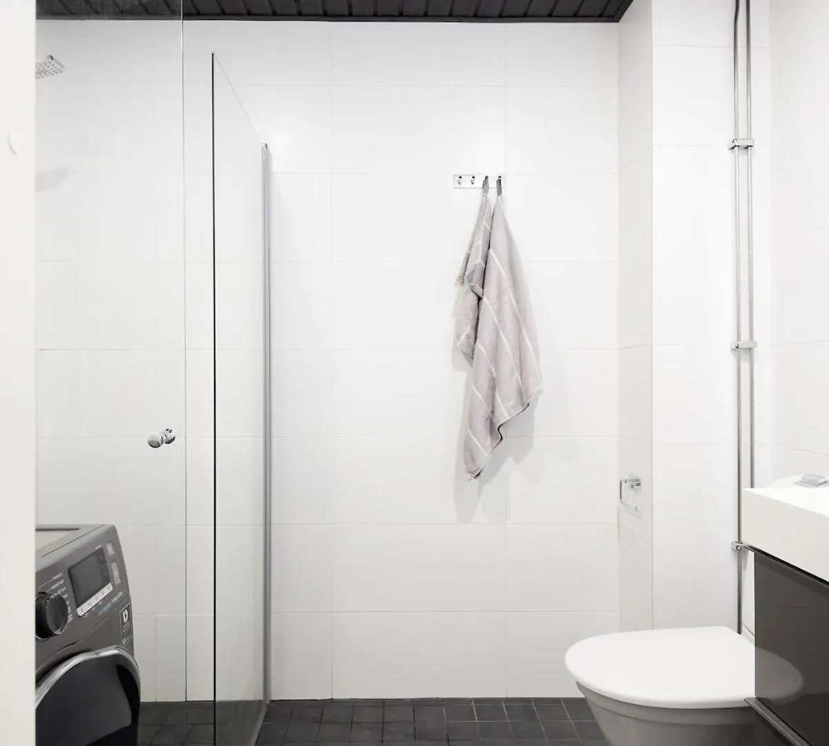 Apartment Great Location & Transport Connections With All Amenities 1-8 People Free Continental Breakfast Wifi Coffee &Tea Helsinki