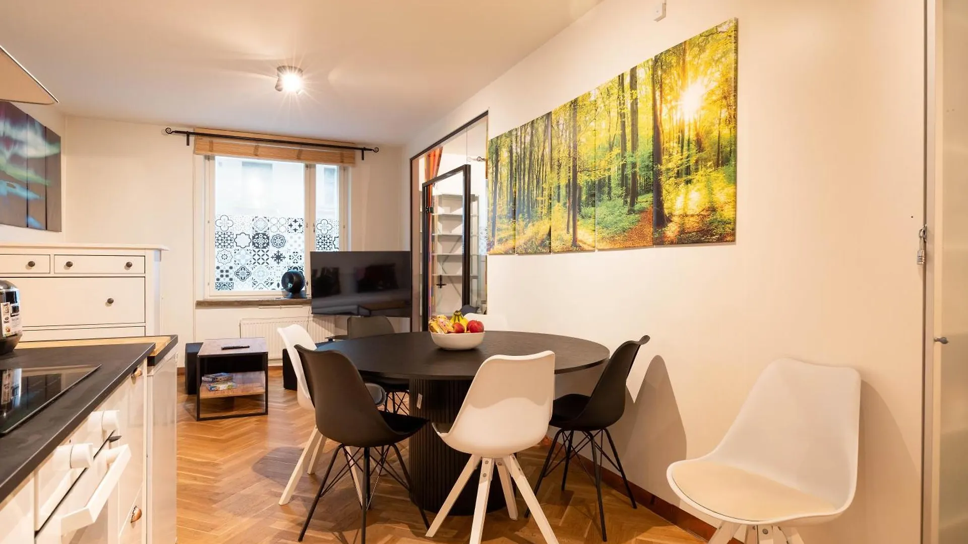Apartment Great Location & Transport Connections With All Amenities 1-8 People Free Continental Breakfast Wifi Coffee &Tea Helsinki