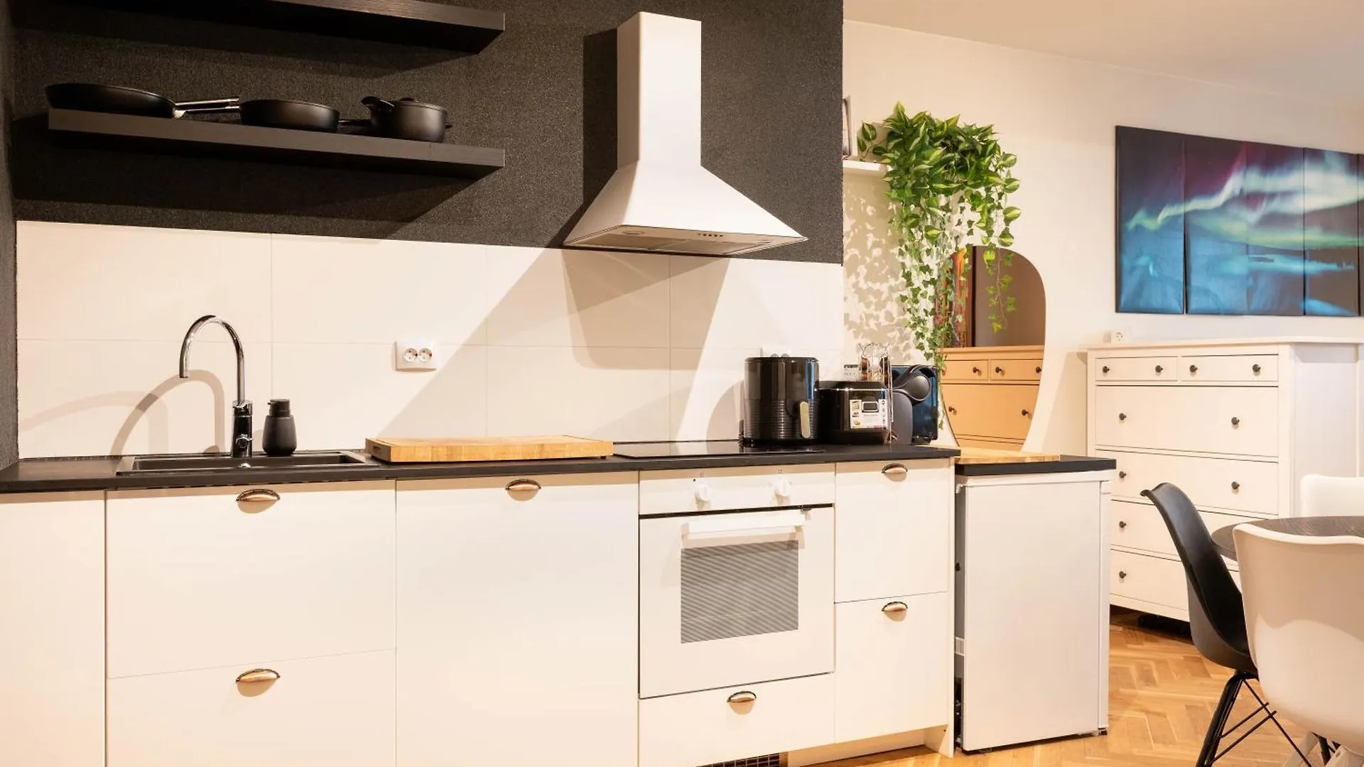Great Location & Transport Connections With All Amenities 1-8 People Free Continental Breakfast Wifi Coffee &Tea Helsinki 0*,
